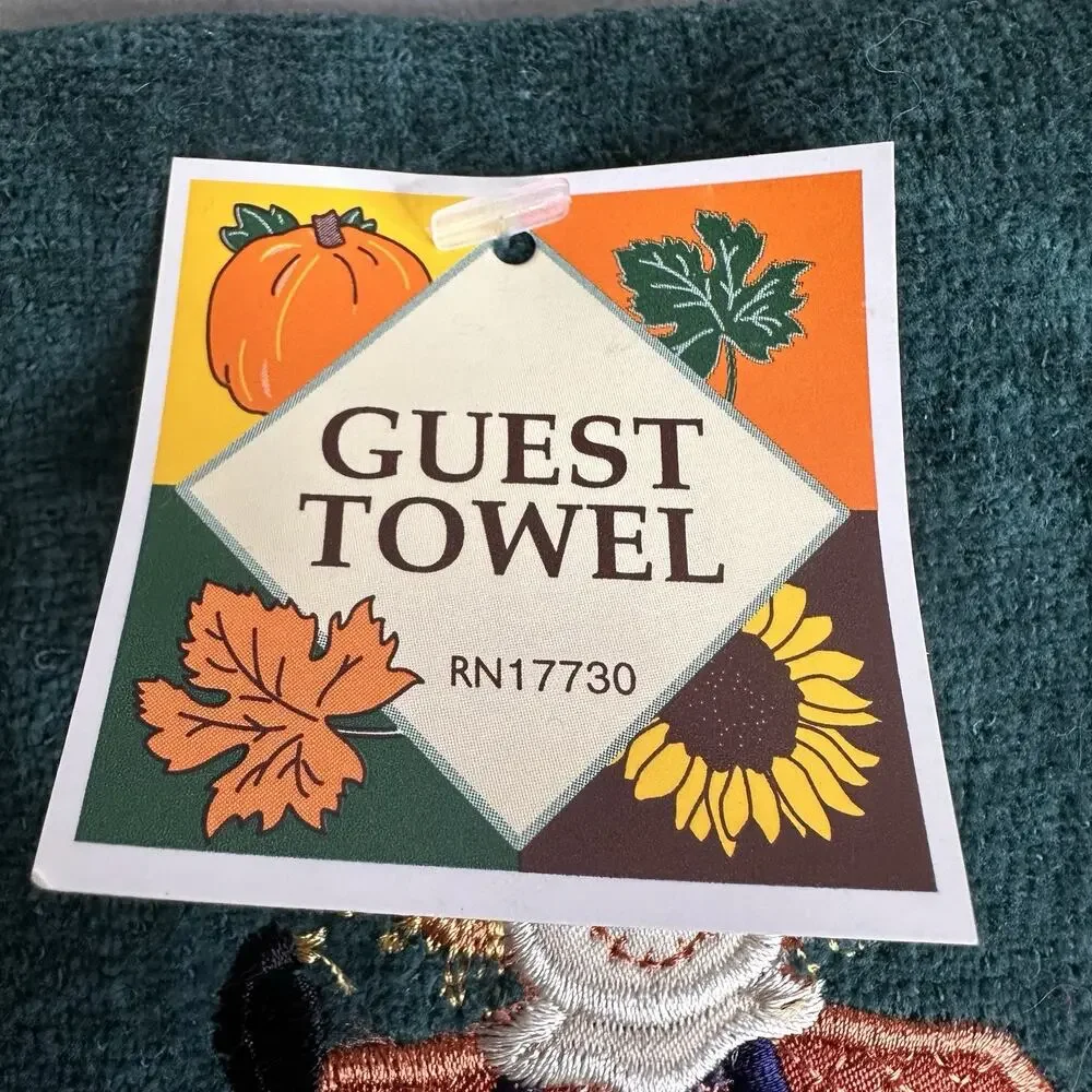 Vintage Harvest Fringe Fingertip Towel Green Scarecrow Fall Embroidered New